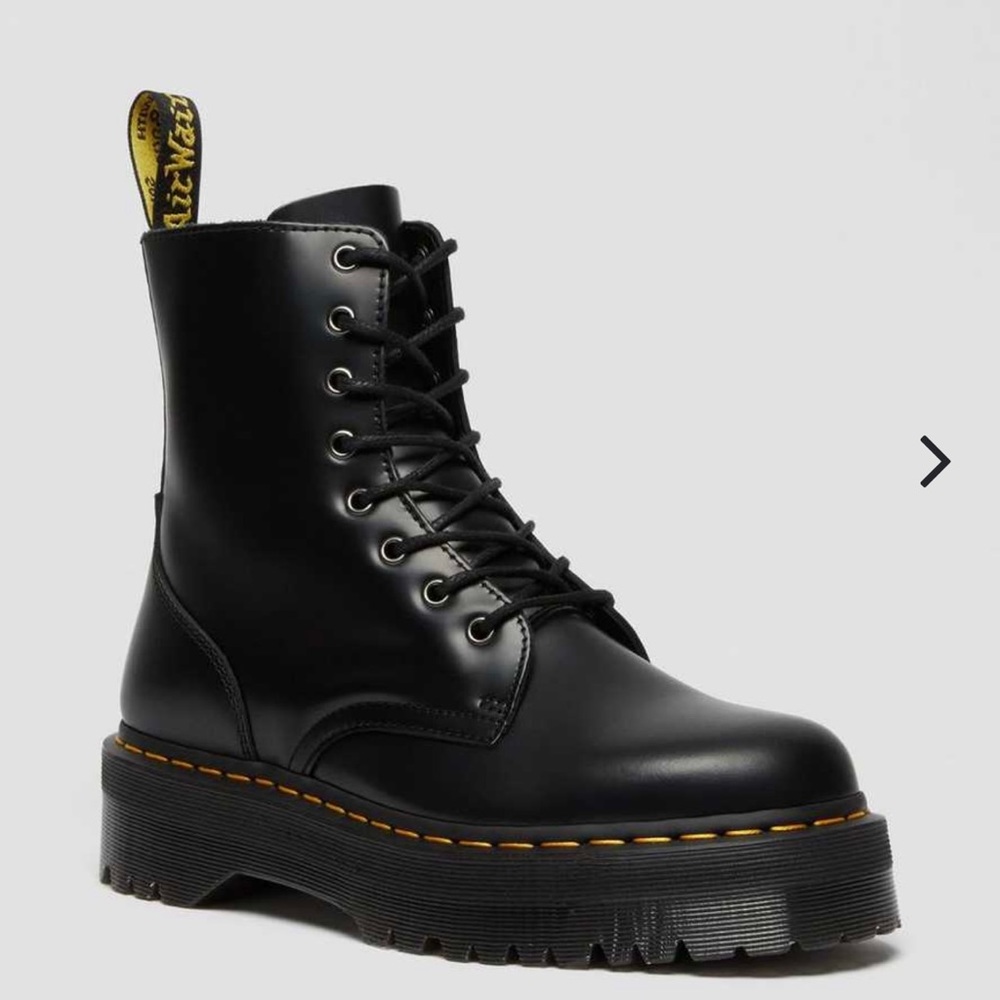 Doc Marten Jadon Boots